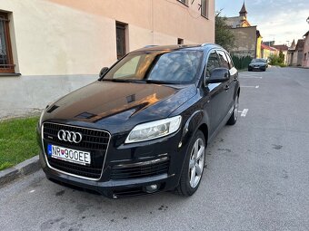 Audi Q7 - 10