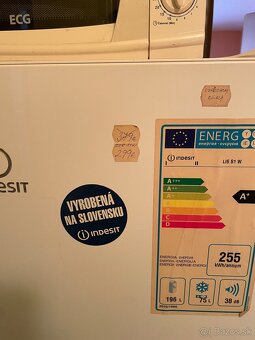 Chladnička z mrazakom indesit - 10