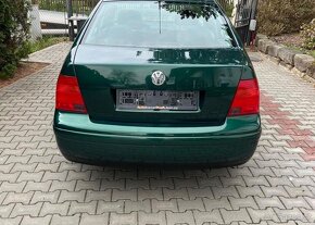 Volkswagen Bora 1,6i SR klima Nová STK benzín manuál 74 kw - 10