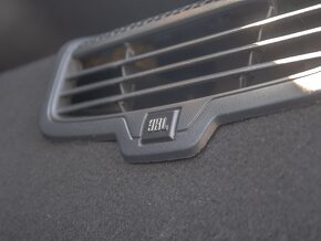 Peugeot 208 1.6T 147KW GTI 8/13 HiFi JBL VYHŘÍVÁNÍ SEDADEL - 10