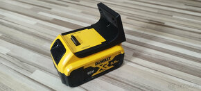 Držiak batérie Dewalt XR 18V model 2 - 10