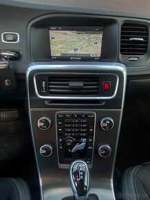 Volvo V60 D2 130tis km "2014" - 10