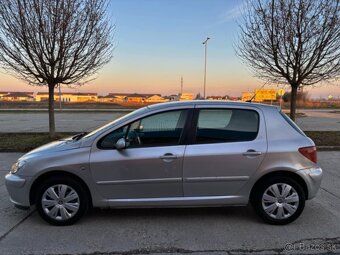 Predám Peugeot 307 2 hdi 100 kw 6 kvalt Rok výroby 2006 stk+ - 10