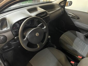 Fiat Punto 1.2 44kw Nová STK/EK - 10