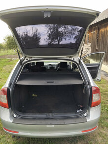 rozpredam škoda octavia II facelift 1,9 TDI 77kw 2011 - 10