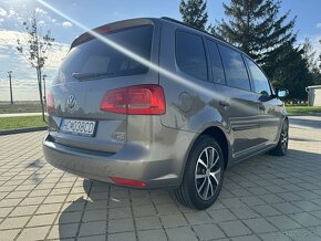 Volkswagen Touran 1.6 Tdi 2011 77kw - 10