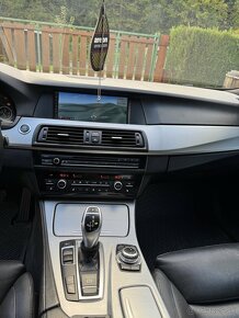 BMW F10 530d 180kw - 10