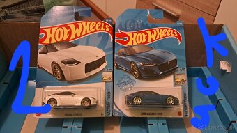 Hot wheels - 10