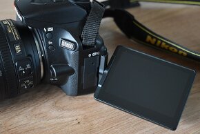 Nikon D5600 - wifi BT - dotyk. display AF VR objektiv 18-105 - 10