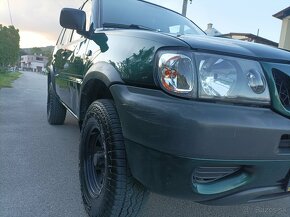 Nissan Terrano 2.7 - 10