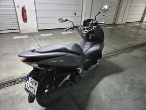 Honda PCX 125 - garážovaná, prvý majiteľ - 10