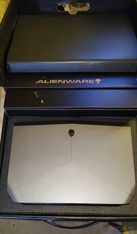 Alienware 13, i7 6500U, 16GB, GTX 960m - 10