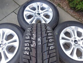 Land Rover Range Rover Evoque S zimna sada 235/60R18 s TPMS - 10