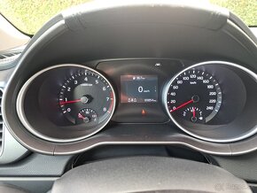 Kia Ceed, 1,4 benzín, r.v. 2019,  90.000 km, v záruke - 10