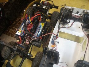 Traxxas trx-4 sport + baterky a nabíjačka - 10