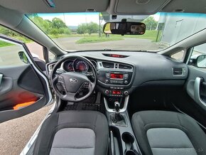 Kia Ceed - 10