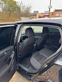 Volkswagen Golf 2.0 TDI 103kW - 10