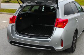 Toyota Auris Touring Sports 1.6 l Valvematic - 10