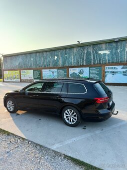 Volkswagen Passat Variant 2.0 TDI BMT Comfortline DSG - 10