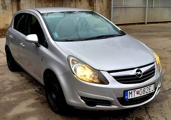 Opel corsa D hatchback - 10