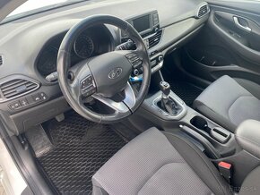 Hyundai i30 Com. 1.6CRDi 85kw ČR 1.maj. DPH - 10