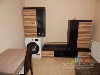 SPEKTRUM REALITY- Na PREDAJ Garsónka 20 m2, Prievidza, ul. F - 10