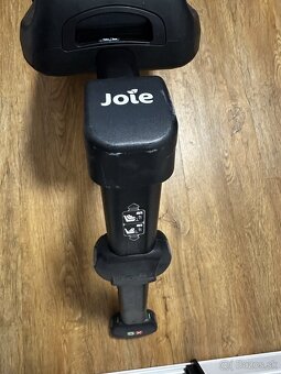 Autosedačka Joie i-Level + isofix základna Joie - 10