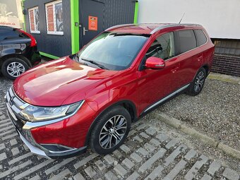 Mitsubishi Outlander 2.2 DI-D Instyle, 7 miestne - 10