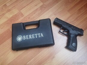 Pištoľ CO2 Beretta APX čierna kal. 4,5mm BB - 10