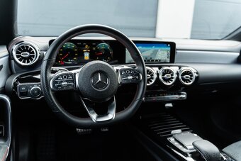 Mercedes-Benz CLA Shooting brake SB 200d A/T - 10