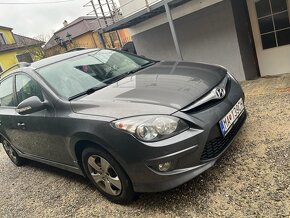 Hyundai i30 1.4 80kw 2011 - 10