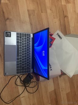 UMAX VisionBook 14WR - 10