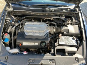 Honda Accord Coupe 3,5 V6 - 10