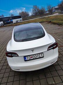 Tesla model 3 SR+, 46 000km, 2021 facelift - 10