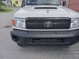 Land Cruiser 79 VDJ 4,5TD V8 Pick Up,4x4, 200PS,Manuál,Klima - 10