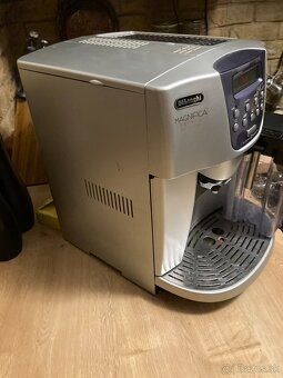 amtmaticky kavovar Delonghi Magnifica pronto - 10