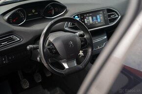 Peugeot 308 SE 1.2 PureTech Style - 10