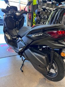 Yamaha XMAX 300 Tech Max - 10