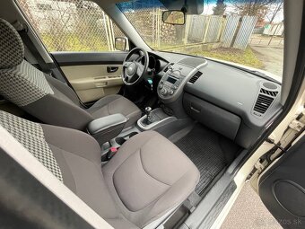 KIA SOUL 1.6 - 10