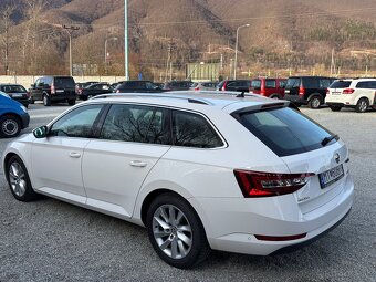 Škoda Superb Combi 1.6 TDI Ambition - 10