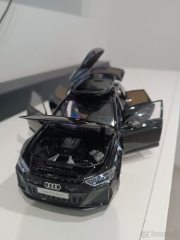 Model Audi RS6 Avant 1:18 - 10