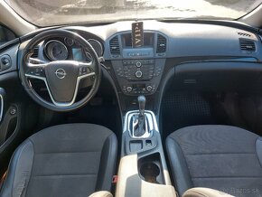 Opel Insignia 2.0 CDTI 4x4 AUTOMAT - 10