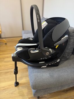 Autosedačka  Cybex Cloud Z i-size plus deep black  s bázou - 10