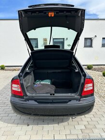 Škoda Octavia 1.6 Ambiente - 10