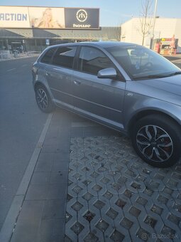 Audi A3 HATCHBACK - 10