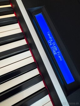 YAMAHA CP4 STAGE - 10