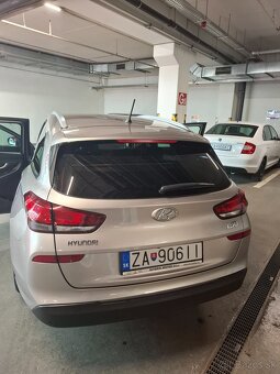 Predám Hyundai i30 combi 1,4 benzin rok 2017 - 10