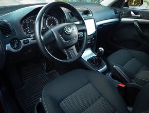 ŠKODA OCTAVIA COMBI 1.8 TSI ELEGANCE -XENON-NAVI-WIFI - 10