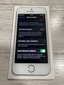 iPhone SE 16GB - 2016 - 10