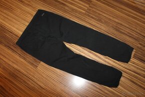 Čierne Chino nohavice HUGO BOSS v. 54 - 10